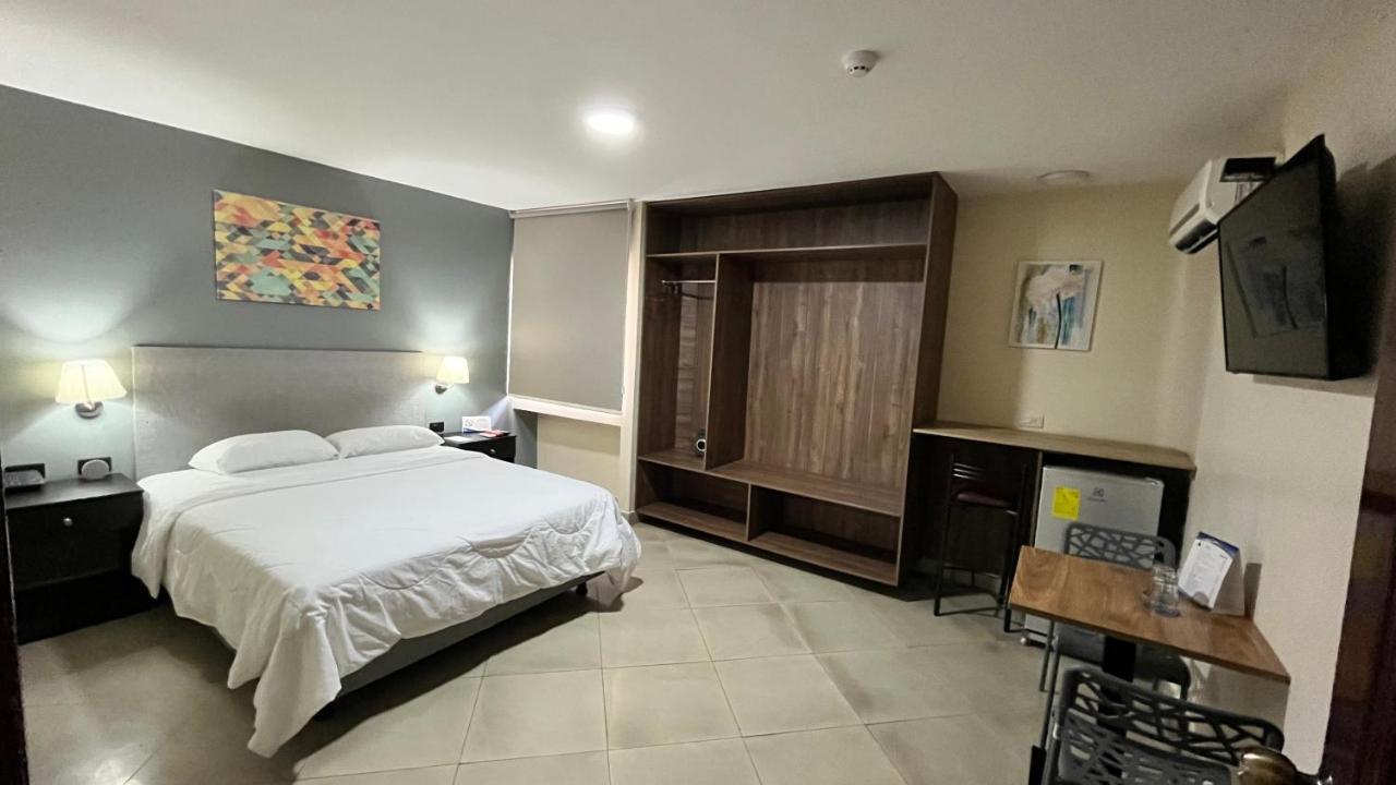 Hotel Varadero Internacional กวายากิล ภายนอก รูปภาพ